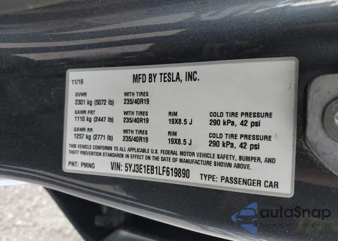 2020 Tesla Model 3 Long Range Dual Motor All-Wheel Drive z USA, uszkodzony, nr VIN 5YJ3E1EB1LF619890